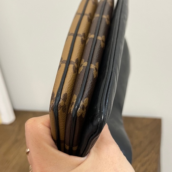 Sold Louis Vuitton LV3 Pochette - Picture 12 of 17